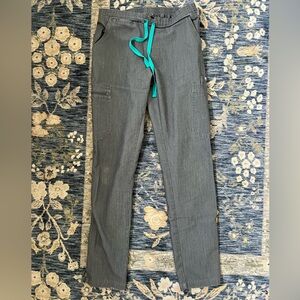 Figs Gray Scrub Pant with Teal String